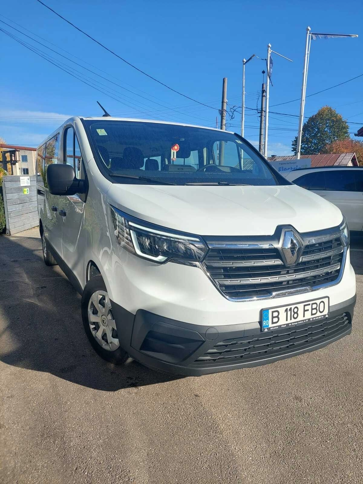 RENAULT TRAFIC