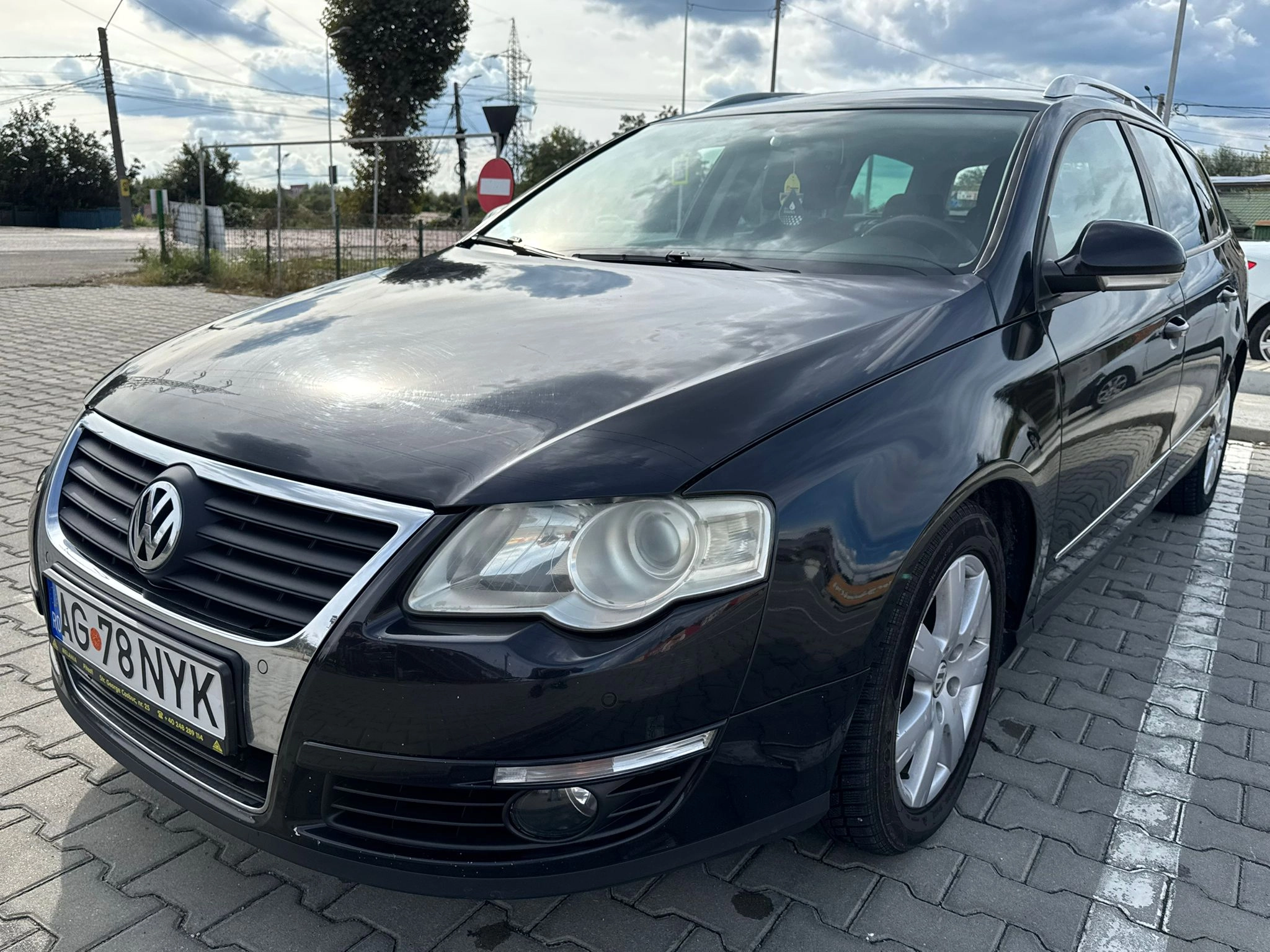 1776425587367-cmn5t8wml004ltci9ygsbvk3d-q35mz1